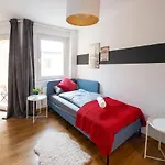 Fullhouse - Halle - T28 Apartments *