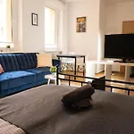 Fullhouse - Halle - T28 Apartments