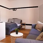 Fullhouse - Halle - T28 Apartments