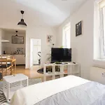 Fullhouse - Halle - T28 Apartments *