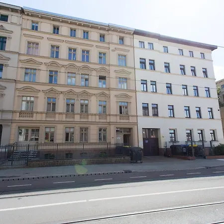 Fullhouse - Halle - T28 - Hawk