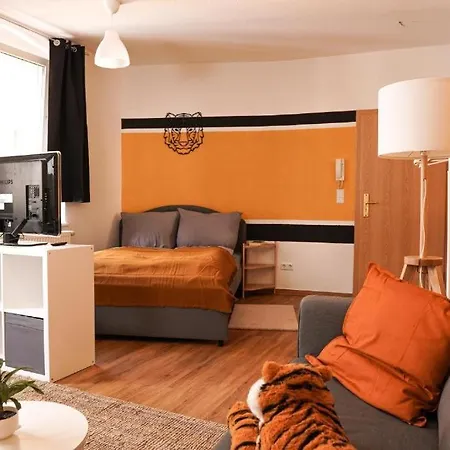 Fullhouse - Halle - T28 Apartments