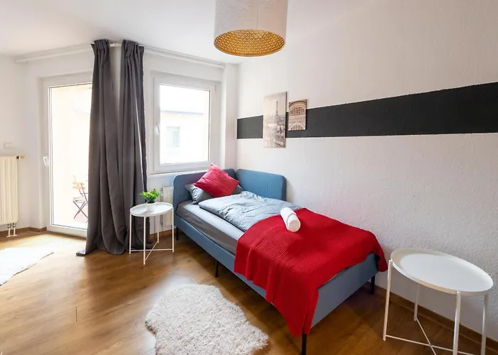 Fullhouse - Halle - T28 Apartments *