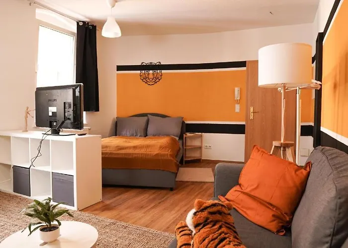 Fullhouse - Halle - T28 Apartments