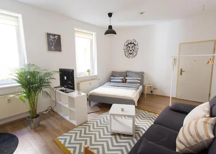 Fullhouse - Halle - T28 Apartments *